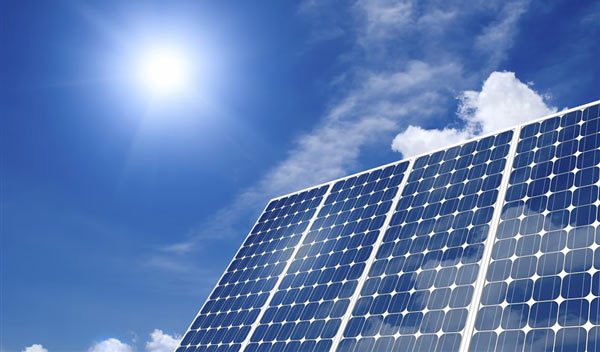 مقدمات سرمایه گذاری تولید انرژی خورشیدی در سمنان فراهم شد