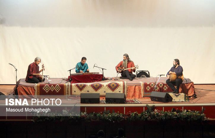 کنسرت موسیقی کیهان کلهر با عنوان “پردگیان باغ سکوت”، در سمنان /گزارش تصویری