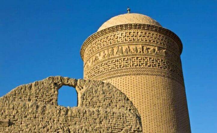 برج پیر علمدار دامغان، جادوی معماری آجری در ایران + تصاویر