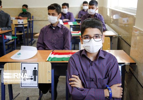مدارس استان سمنان حق اخذ رضایت‌نامه از اولیا به خاطر کرونا را ندارند