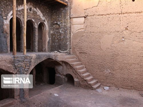 ۱۸ خانه تاریخی سمنان در حال مرمت است