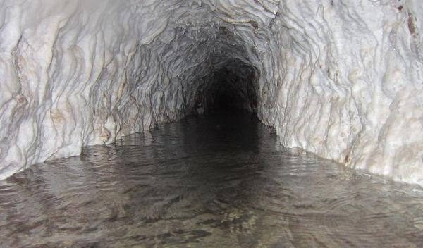 میزان برداشت سالانه آب از سفره های زیرزمینی استان