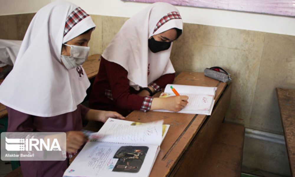 استقبال ۹۰درصد دانش آموزان سمنانی از آموزش حضوری