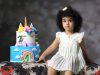 عکاسی کودک با ماکت کیک