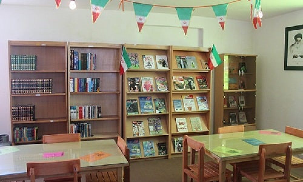 روستای خیرآباد سمنان کتابخانه‌دار می‌شود