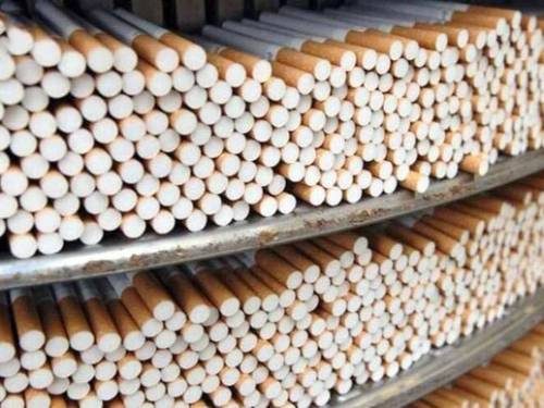 کشف محموله سیگار قاچاق از اتوبوس در سمنان