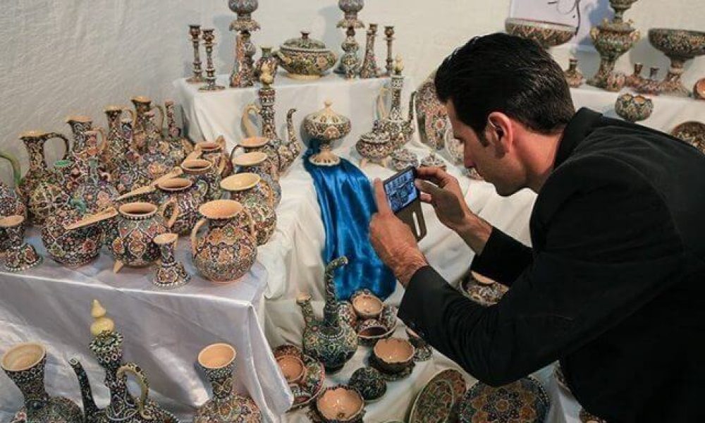 جشنواره فولکلور البرزنشینان در استان سمنان آغاز شد