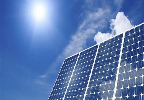 افتتاح نخستین نیروگاه خورشیدی استان سمنان