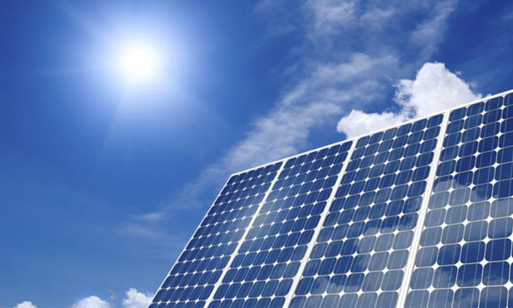 مقدمات سرمایه گذاری تولید انرژی خورشیدی در سمنان فراهم شد