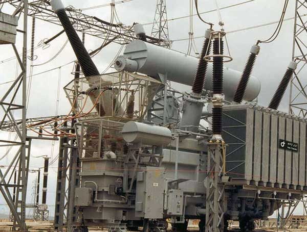 نصب ۱۷۰ دستگاه ترانس کم تلفات در شبکه های توزیع برق سمنان