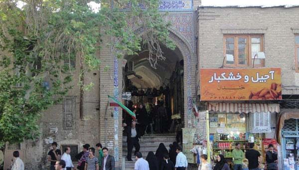 مشکلات بازار سمنان رفع شود