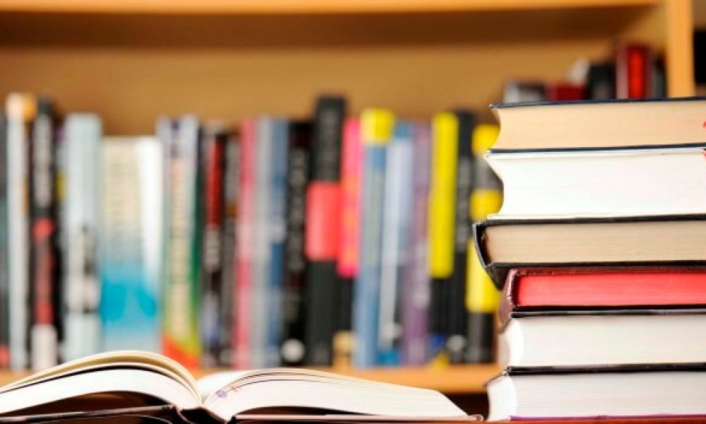 راه اندازی بخش مشاهیر در کتابخانه مرکزی سمنان