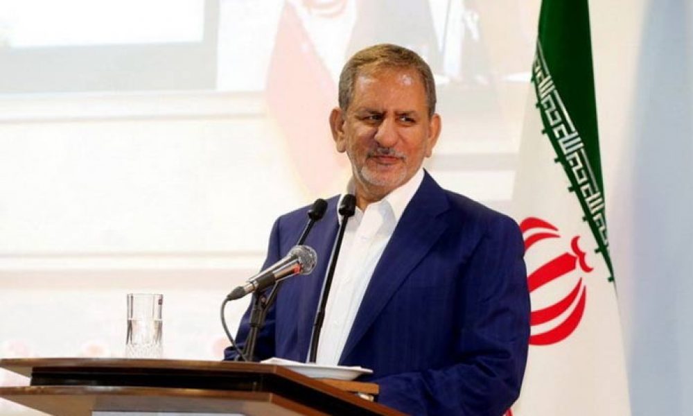 معاون اول رئیس جمهوری وارد استان سمنان شد