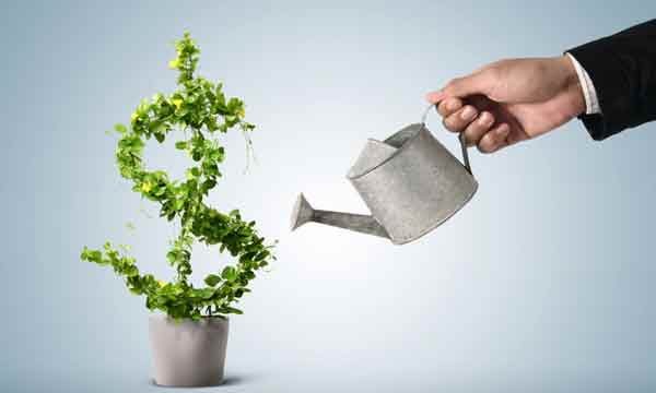 بررسی مشکلات سرمایه‌گذاران استان سمنان با حضور معاون رئیس‌جمهور