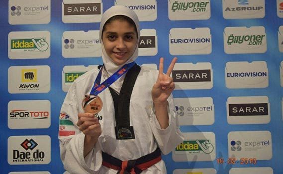 گام بلند بانوی تکواندو کار سمنانی برای کسب مدال در مسابقات جهانی مصر/گفتگو