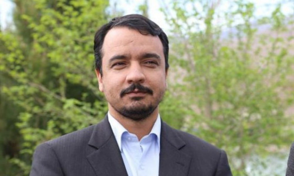 با احیای خانه‌های پدری هویت را به سمنان بازگردانید