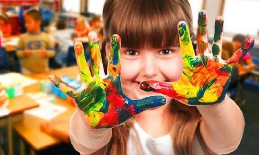 خانه های خلاقیت و سراهای محله به دنبال تبیین هویت خود باشند