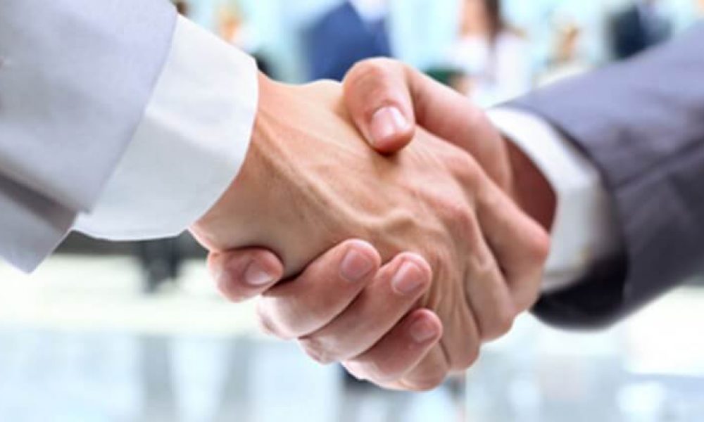 روابط تجاری سمنان و قزاقستان توسعه می‌یابد/تجار قزاق در راه سمنان