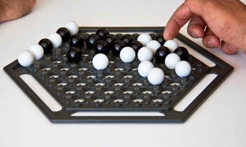 مسابقه بازی فکری ابلون