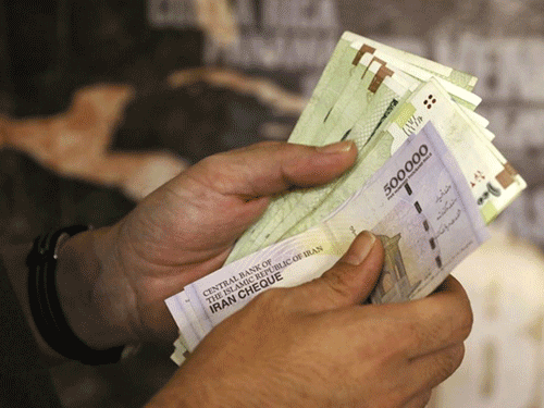 افزایش ۲۵ درصدی حقوق کارکنان دولت در سال ۱۴۰۰