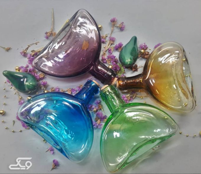 گلدان شیشه ای رنگی