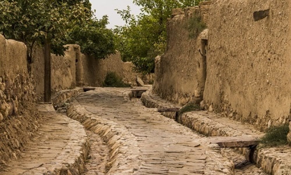 «باغ‌گشت» راهی برای توسعه گردشگری شهری سمنان