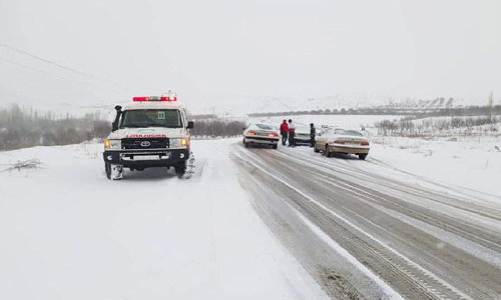 امدادرسانی ۳۵۲ نفر گرفتار در برف و کولاک استان سمنان