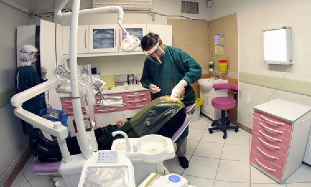 ارائه خدمات درمانی در دانشکده های دندانپزشکی کشور از ۱۷ خرداد ماه