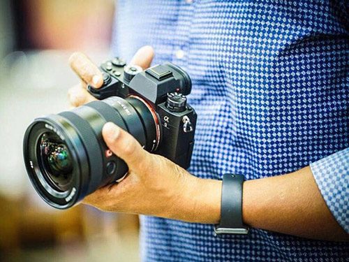 افتتاح اولین آژانس عکس استانی کشور در انجمن سینمای جوانان استان سمنان