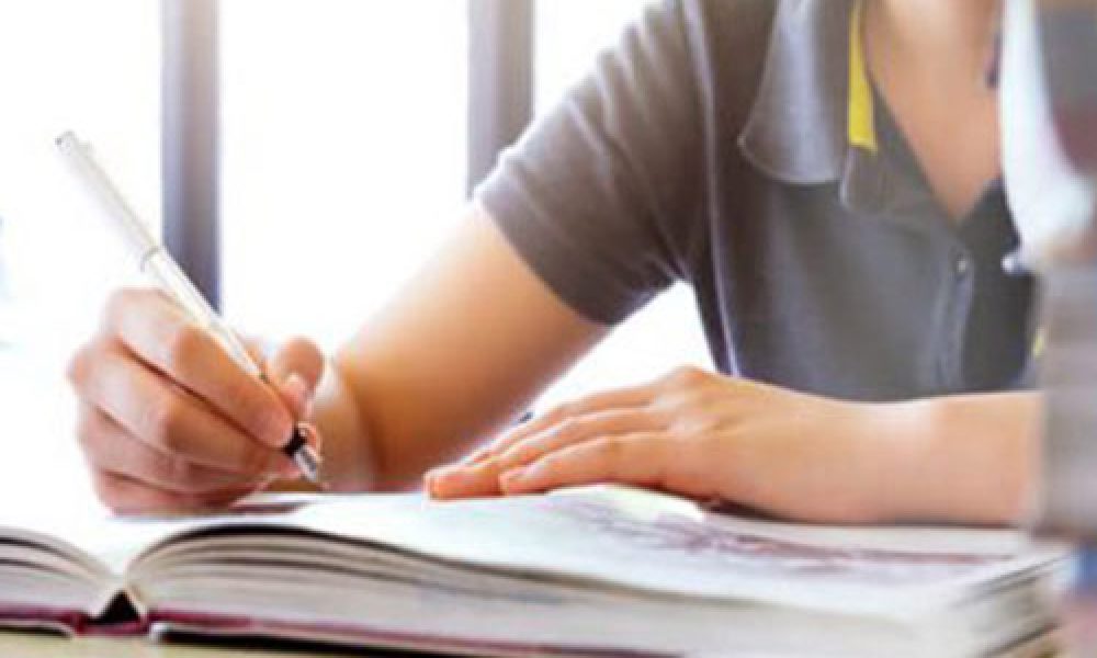 جدول پخش برنامه درسی دانش آموزان (سه شنبه ۲۳ اردیبهشت ماه)