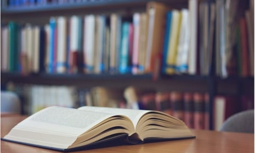 درخواست کتاب از طریق اپلیکیشن