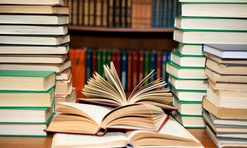 برگزاری مسابقه کتابخوانی ۴۰ سالگی انقلاب در سمنان