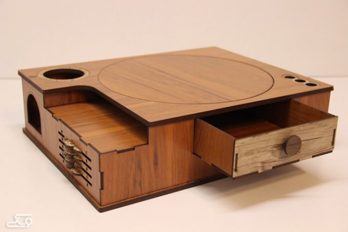 زیر مانیتوری