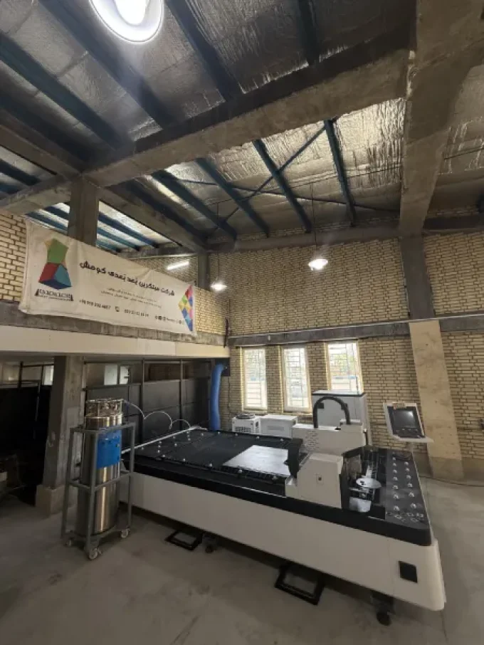 دستگاه لیزر برش فلزات