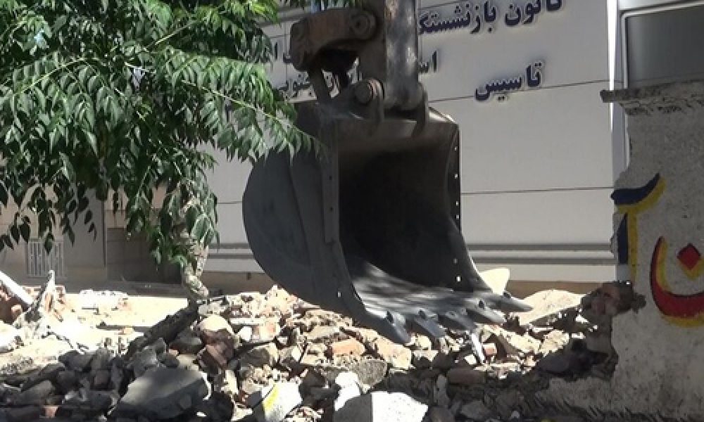 طرح تعریض خیابان آستانه در حال اجرا است