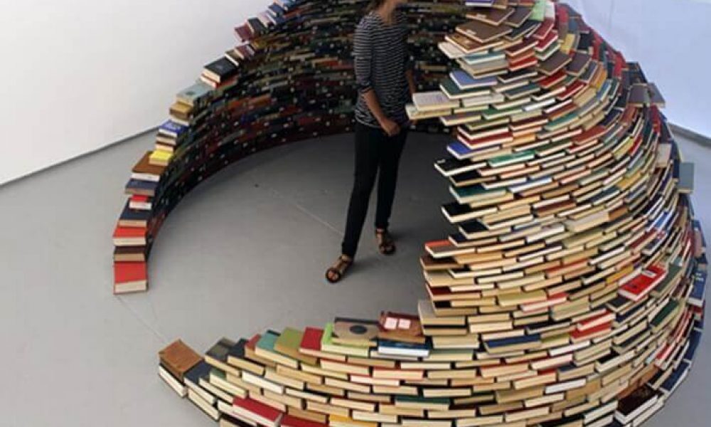 تخفیف کتابفروشی ها به مناسبت هفته کتاب