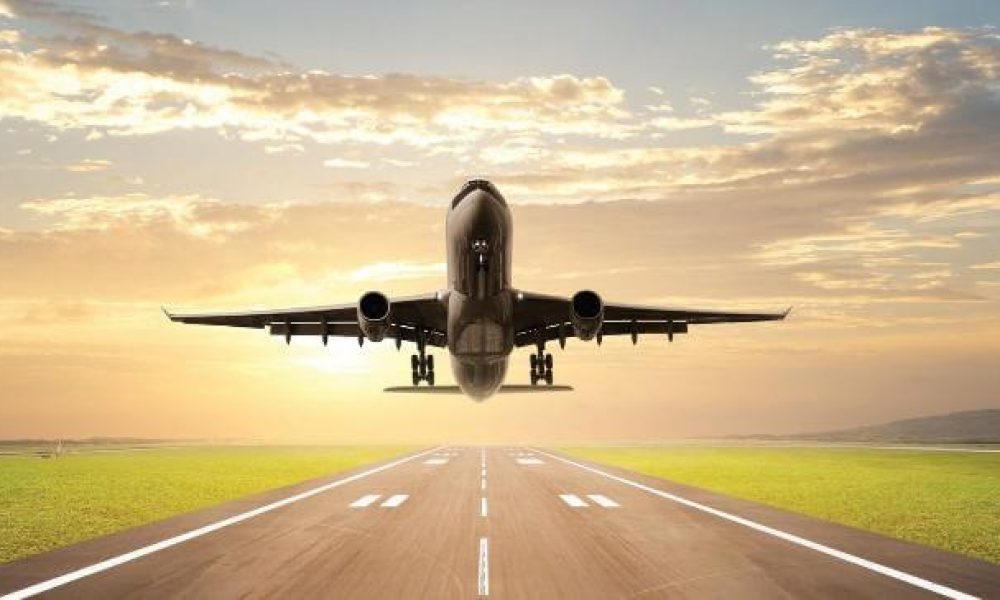 آسمان زیرپای تاجران دیارقومس/ مرزهوایی شاهرود زیرساخت توسعه است