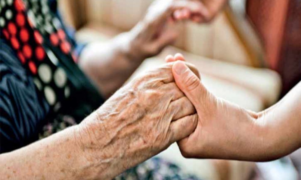 عارضه‌ای که سالمندان را خفه می‌کند