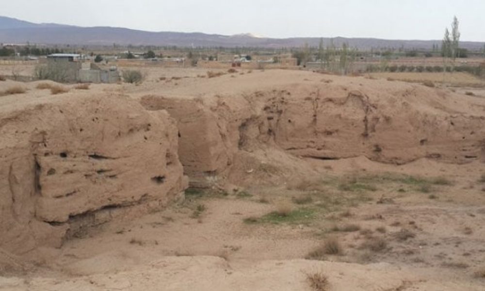 تپه باستانی سنگ چخماق کجاست + تصاویر