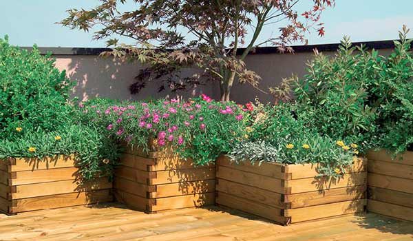 تقویت تجهیزات و مبلمان شهری در سمنان