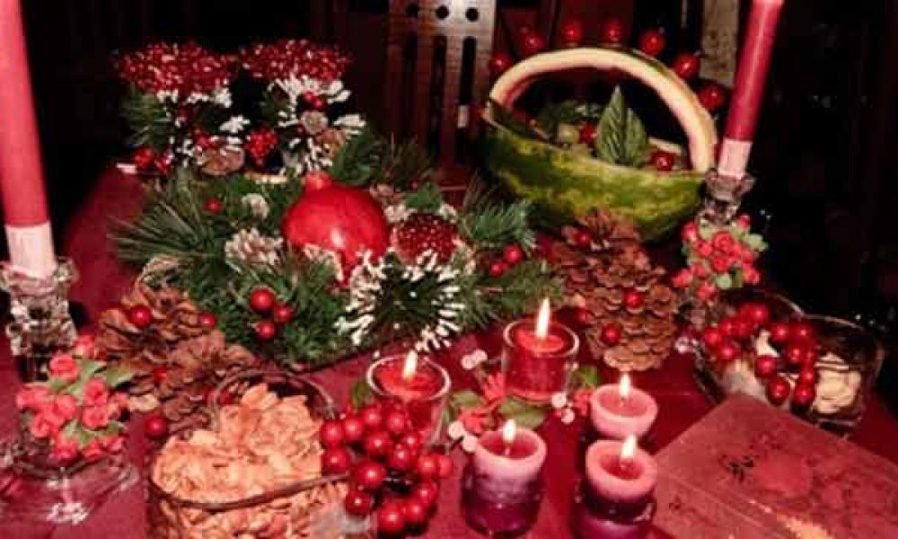 سفره‌های رنگینِ  دورهمی‌های یلدایی در سمنان/گزارش تصویری