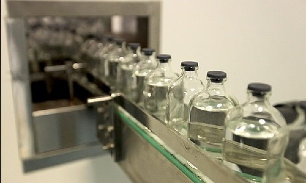 استان سمنان قطب اول تولید داروهای دامی در کشور