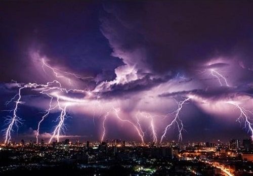 رعدوبرق، رگبار و وزش باد شدید در راه استان سمنان