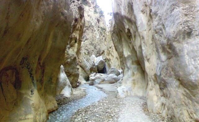 آبشار روزیه کجاست + تصاویر