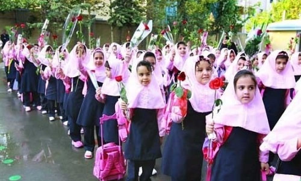 شکوفه های کلاس اولی به مدرسه رفتند