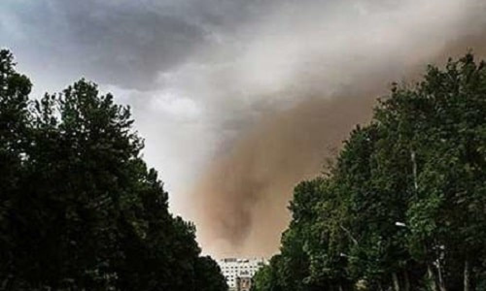 هشدار وزش باد و گردوخاک در برخی نقاط استان سمنان