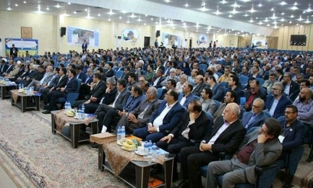 اتمام همایش علمی تخصصی انتقال آب دریای خزر به استان سمنان