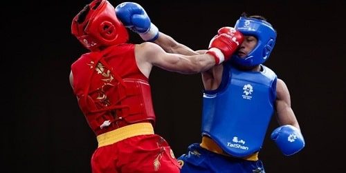 مبارزه ووشوکاران سمنانی روی رینگ کمبودها