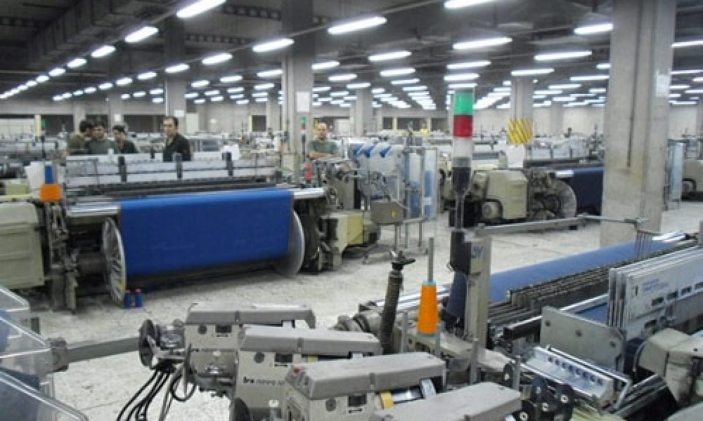 ۸۰۰ واحد تولیدی استان سمنان تسهیلات رونق تولید دریافت کردند