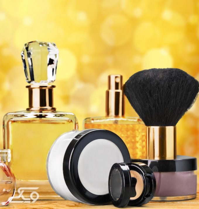 فروشگاه لوازم آرایشی و بهداشتی ماهگون